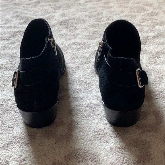 NWOT Vince Camuto Parveen Suede Booties w/ Buckle - Picture 6 of 10
